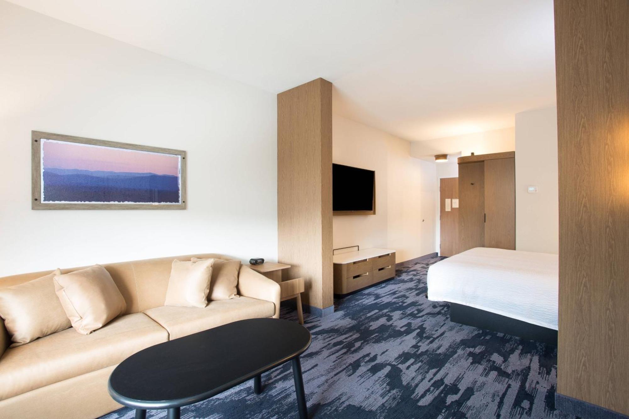 Hotel Fairfield & By Marriott