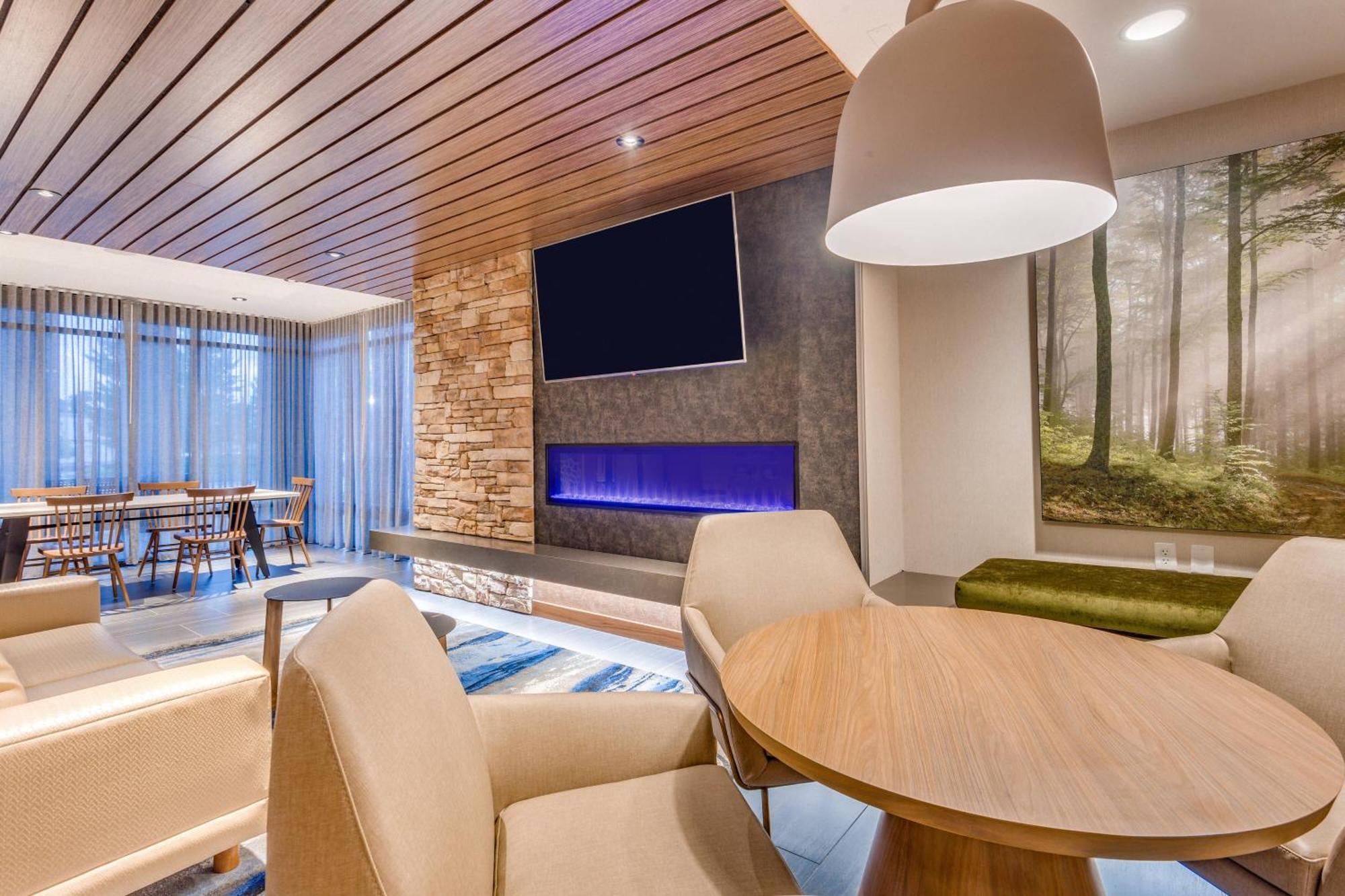 Fairfield & By Marriott Hotel 3*