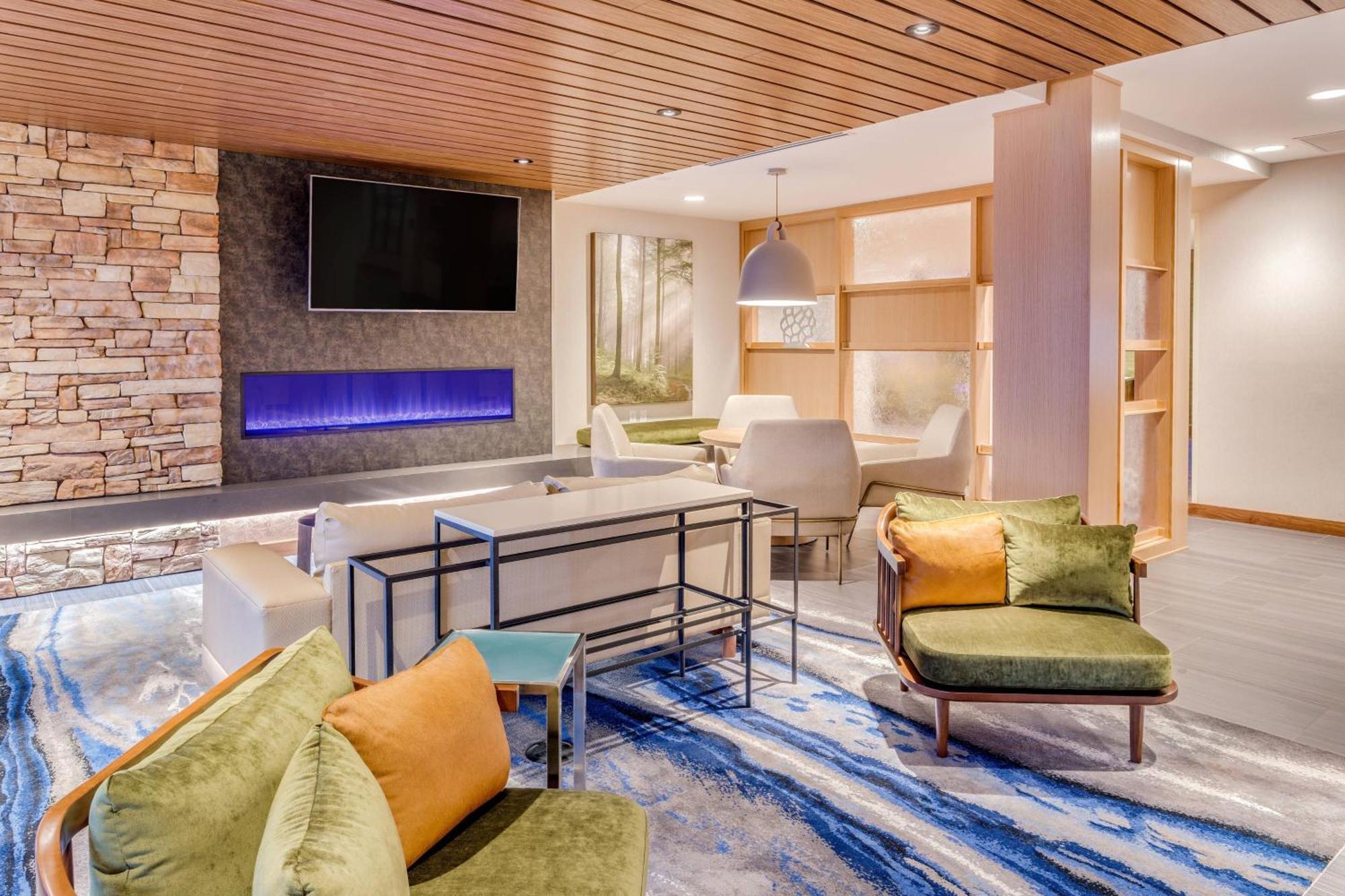 Fairfield & By Marriott 3*