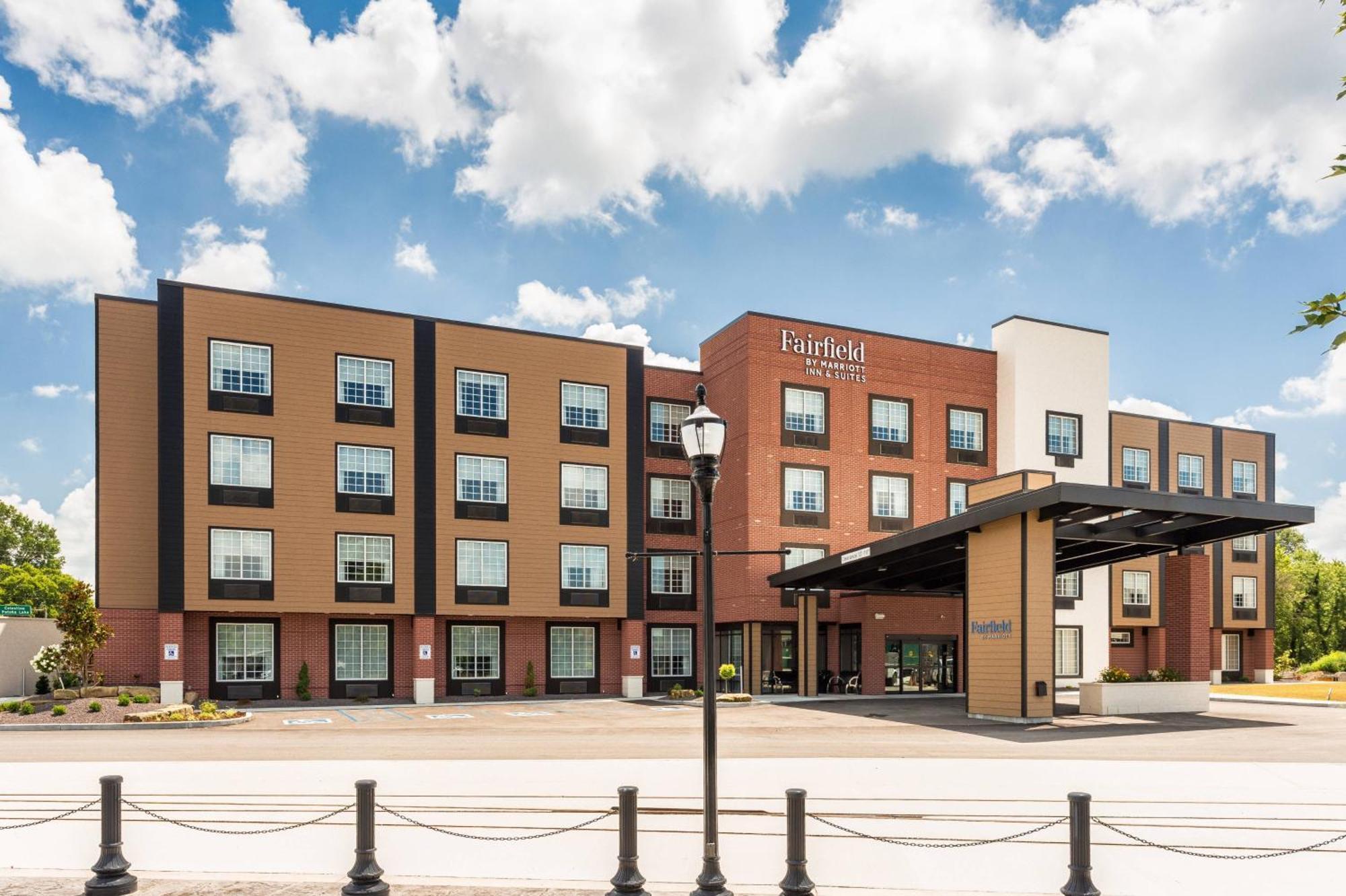 Fairfield & By Marriott 3*